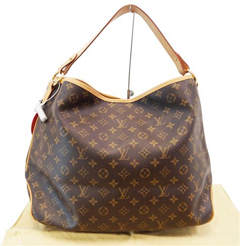 louis vuitton shoulder bag leather.